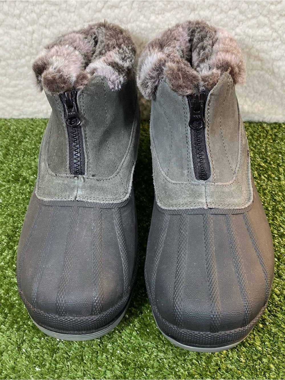 Propet Lumi Winter Duck Boots Women 8.5 Snow Gray Black Ankle Zip Waterproof Fur
